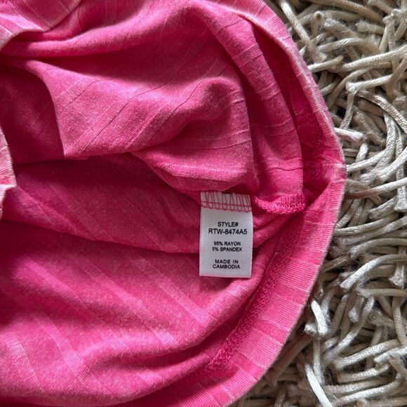 Zenana Ribbed Sleeveless Scoop Neck Cropped Tank Top Size M - Picture 5 of 5